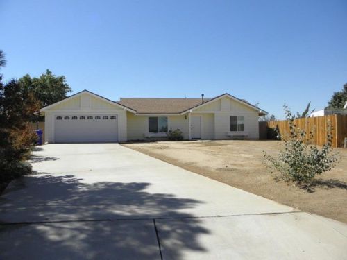 11318 Newland Ct, Victorville, CA 92392-9058