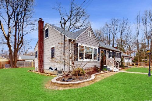 460 Harrison Ave, Miller Place, NY 11764-3700