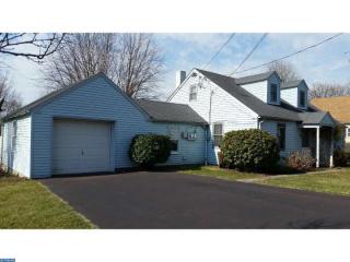 558 Gruber Rd, Harleysville, PA 19438-1719