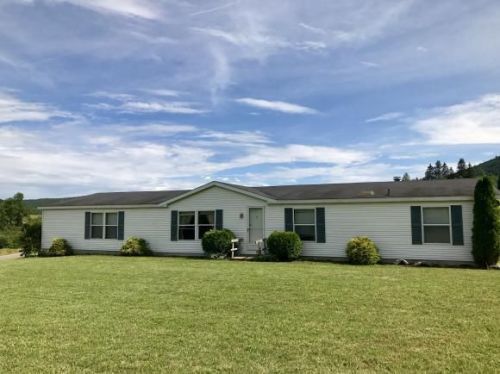 18 Hillview Rd, West Danby, NY 14883-9685