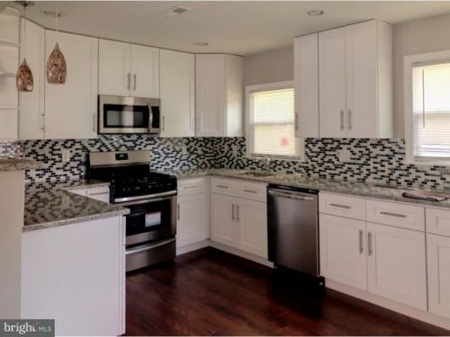 16 Poplar Ln, Willingboro, NJ 08046-2636