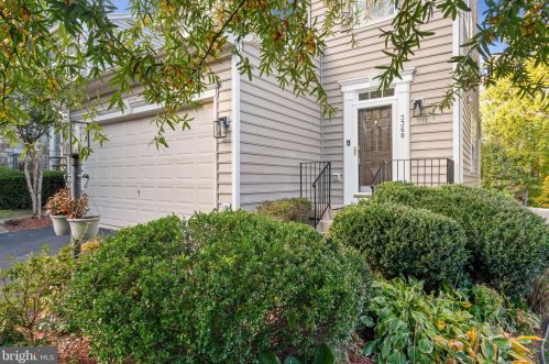 3368 Eagle Ridge Dr, Woodbridge, VA 22191-6539