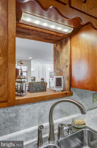 210 Hoernerstown Rd, Hummelstown PA  17036-9503 exterior