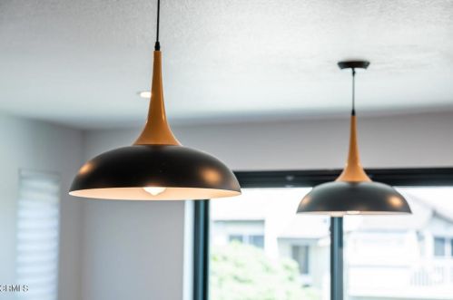 3713 Sunset Ln, Oxnard CA  93035-4133 exterior