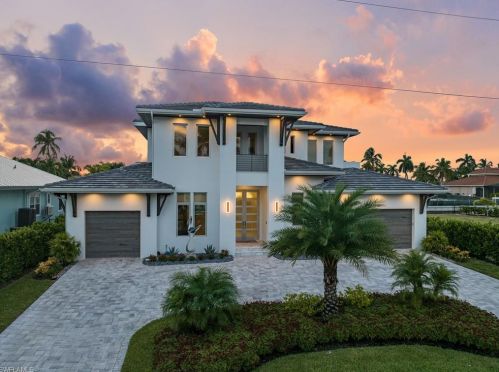 2130 Snook Dr, Naples, FL 34102-1569
