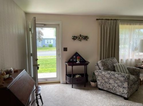 46 Vermont Ave, Milford CT  06460-7043 exterior