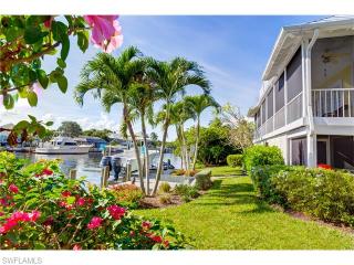 1245 Isabel Dr, Sanibel, FL 33957-3509