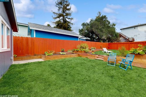 5054 Congress Ave, Oakland CA  94601-5402 exterior