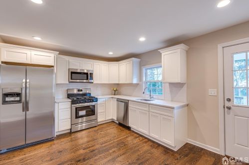 129 Amboy Ave, Metuchen NJ  08840-2552 exterior