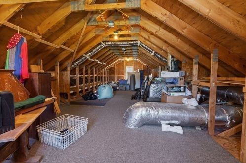 76 Stoughton St, Stoughton MA 02072-1768 exterior