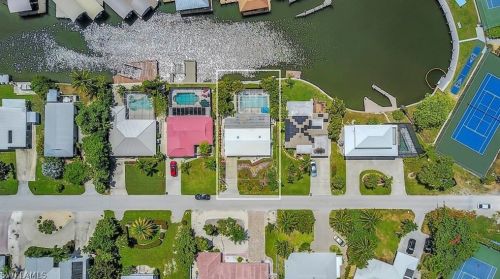 110 Ibis St, Fort Myers Beach FL  33931-4516 exterior