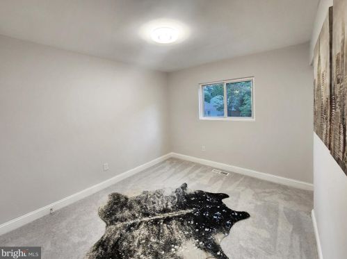 2227 Sanibel Dr, Herndon VA  20191-1227 exterior