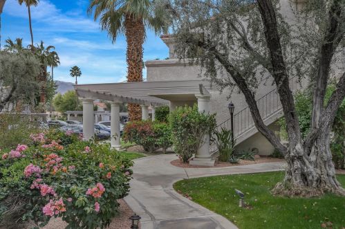 2001 Camino Parocela, Palm Springs CA  92264-8229 exterior