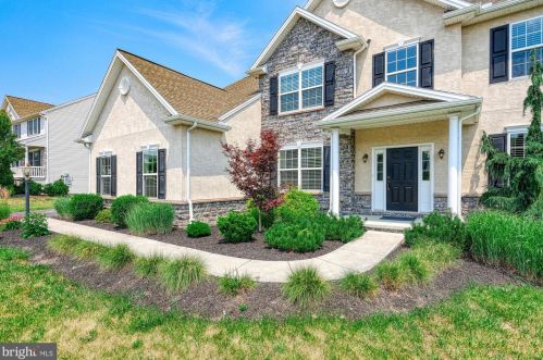 305 Hialeah Dr, Siddonsburg, PA 17019-8314