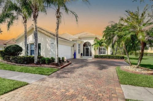 8922 Eldorado Way, Hobe Sound, FL 33455-8920