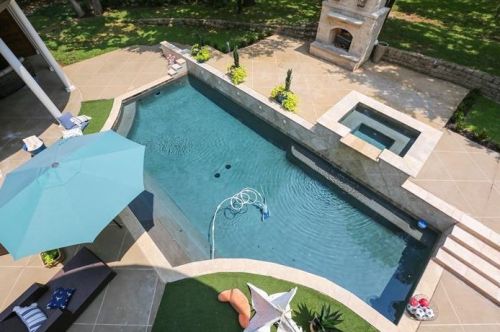 4700 Tour 18 Dr, Lewisville TX  75022-6450 exterior