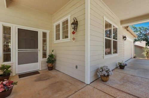 135 Starling Cir, Grass Valley CA  95945-5761 exterior