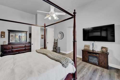 585 Topeka Ln, Vacaville CA 95687-4353 exterior