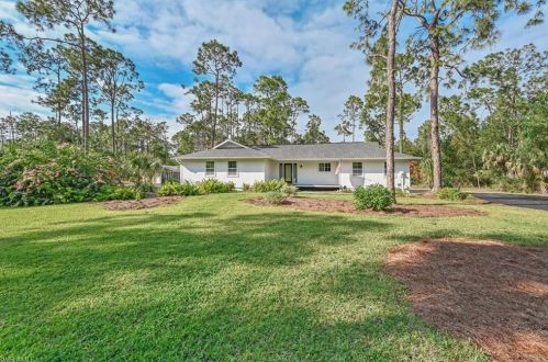 3625 29th Ave, Naples, FL 34117-8425