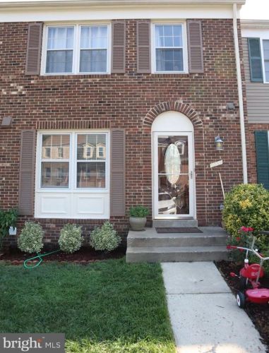 3039 Seminole Rd, Woodbridge, VA 22192-1840