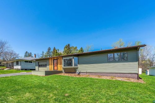 5307 Ivanhoe St, Duluth MN  55804-1141 exterior