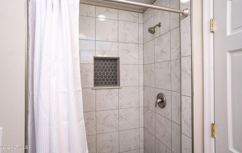 615 Center Dr, Beaufort SC  29902-6028 exterior