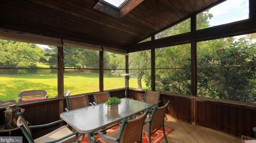 13 Woodside Ln, Flemington NJ  08822-3221 exterior