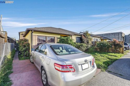 956 76th Ave, Oakland, CA 94621-2522