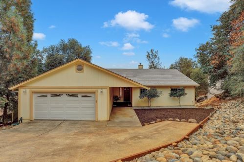 13688 Sun Forest Dr, Lake Wildwood CA  95946-9123 exterior