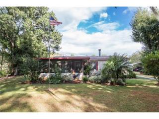 1226 Dixie Dr, Auburndale, FL 33823-8338