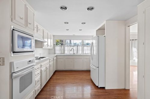 3456 Parkside Dr, San Bernardino CA  92404-2410 exterior