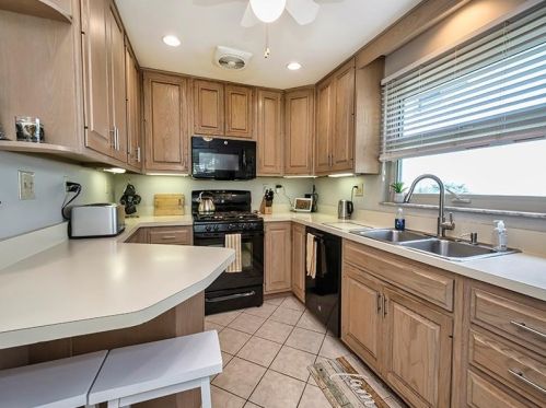 1191 Arrowood Dr, Pittsburgh PA  15243-1801 exterior