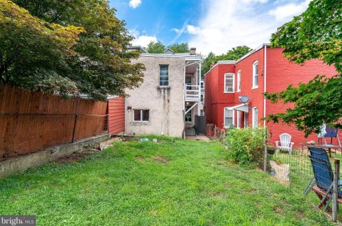 632 Poplar St, Lancaster PA  17603-5505 exterior