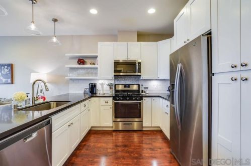 911 27 St, San Diego CA 92102-1013 exterior