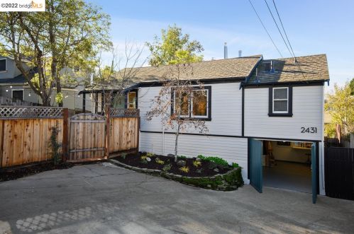 2431 Damuth St, Oakland, CA 94602-3009