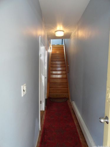 31-39 42nd St, Long Island City, NY 11103-1026