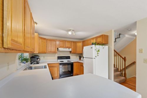 17 Meetinghouse Rd, Keene NH  03431-2065 exterior