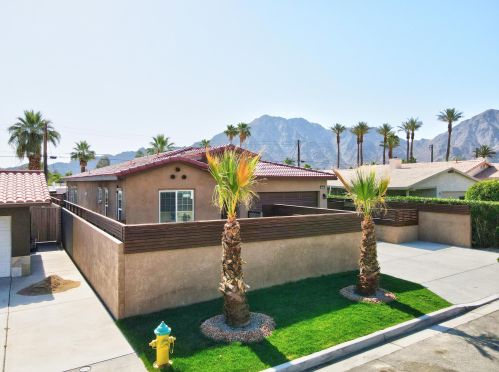 52040 Avenida Velasco, La Quinta CA  92253-3080 exterior