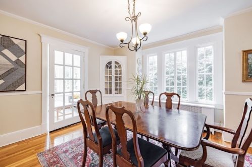 80 Roseland Ter, Springfield MA  01106-1128 exterior