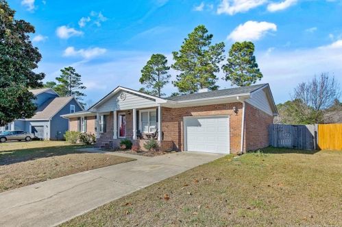 6548 Pacific Ave, Fayetteville, NC 28314-6548