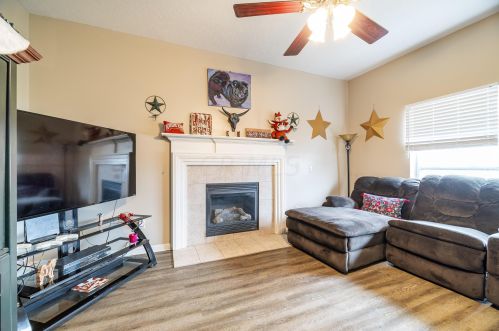 4724 Haley Way, Darbydale OH  43123-8278 exterior