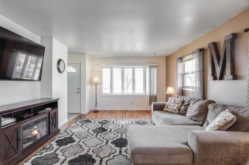 3309 90th St, Sturtevant, WI 53177-2720