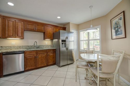 10667 Lake Shore Dr, West Palm Beach FL  33414-6170 exterior