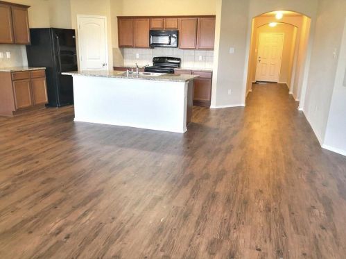 1422 Meadow Trl, Princeton TX  75407-8900 exterior