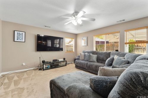 45008 Starina St, Lake Elsinore CA  92532-1515 exterior