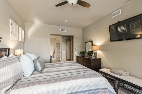 187 Kavenish Dr, Rancho Mirage CA  92270-3244 exterior