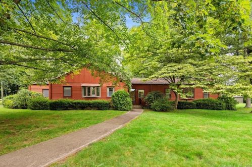 44 Paul Spring Rd, Farmington, CT 06032-2439
