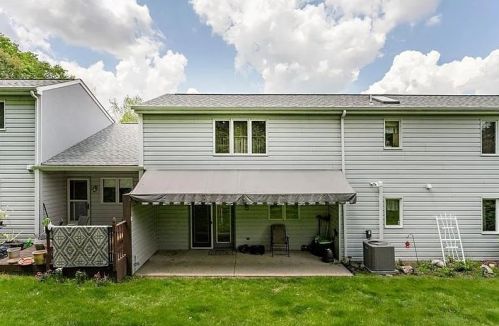 135 Queens Way, Canonsburg, PA 15317-2295
