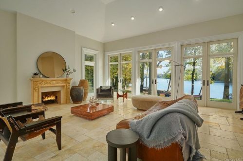 457 Lake Rd, Tuxedo Park NY  10987-4108 exterior