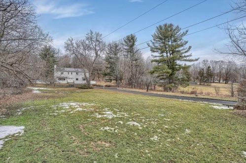 1433 Route 208, Washingtonville NY  10992-1909 exterior